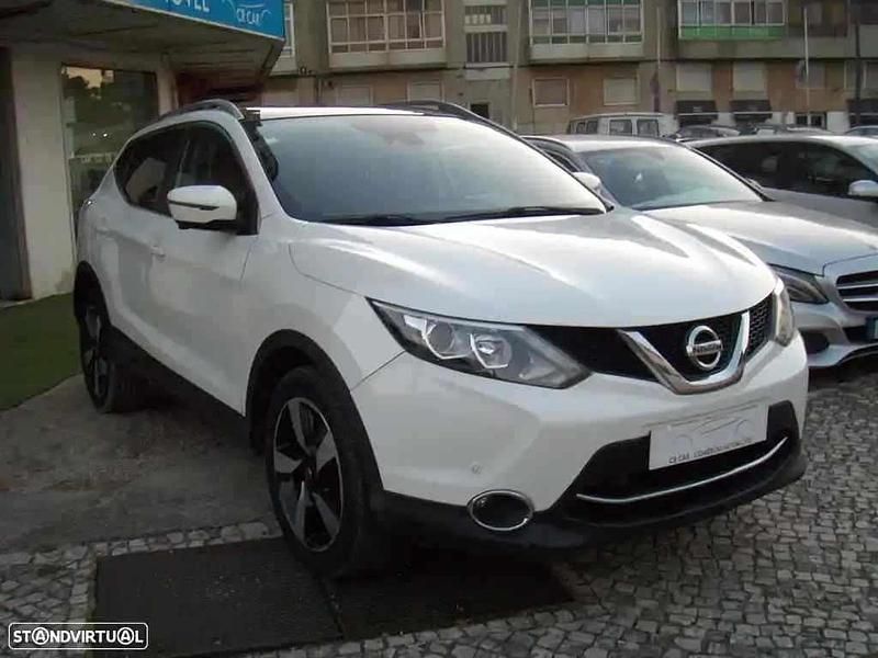 Branco Usado 2015 Nissan Qashqai SUV | € 13.450 (Preço justo) - Imagem 1/4