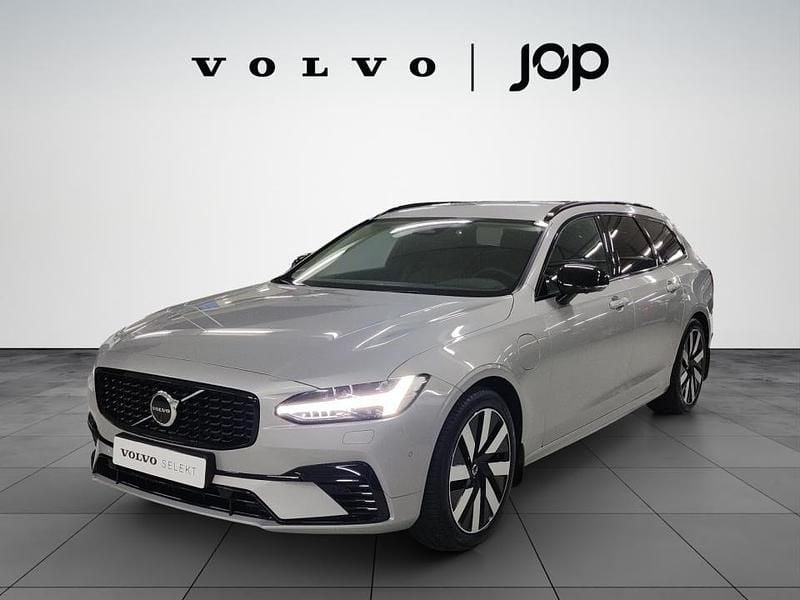 Cinzento Usado 2024 Volvo S90 Plus Sedan | € 61.300 - Imagem 1/4