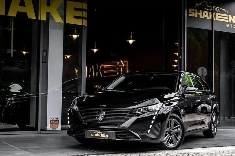 Usado Peugeot 308 SW Active 130 HP (95 kW) 2023 Preto Carrinha