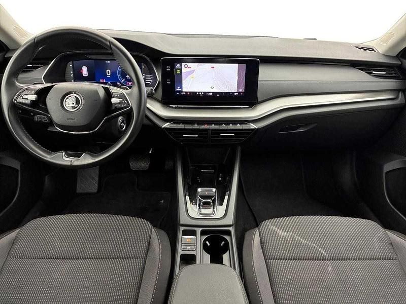 Usado Skoda Octavia 150 HP (110 kW) 2022 Branco Carrinha