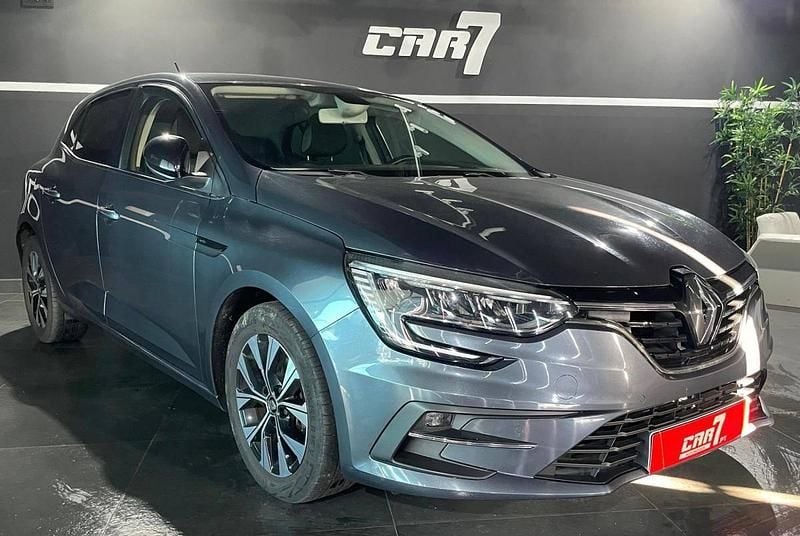 Usado Renault Mégane IV Intens 140 HP (102 kW) 2021 Cinza