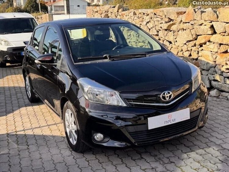 Preto Usado 2012 Toyota Yaris Active | € 10.900 (Caro) - Imagem 1/1