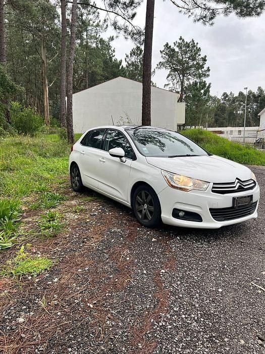 Usado 2012 Citroën C4 Seduction Sedan | € 5.500 (Preço justo) - Imagem 1/4