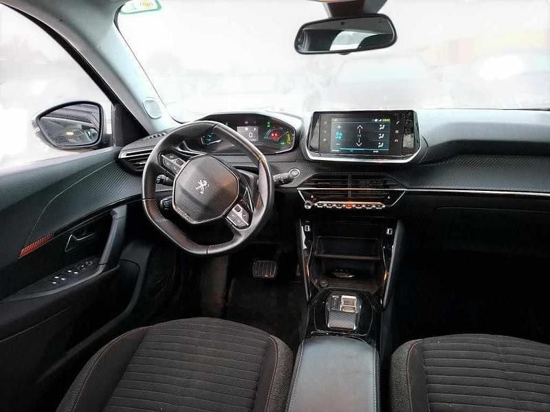 Usado Peugeot e-2008 Active 98 kW (134 HP) 2022 Preto SUV