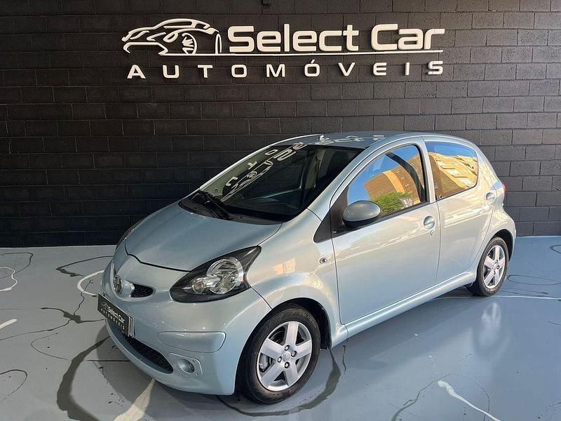 Azul Usado 2005 Toyota Aygo Edition Citadino | € 4.450 (Preço elevado) - Imagem 1/4