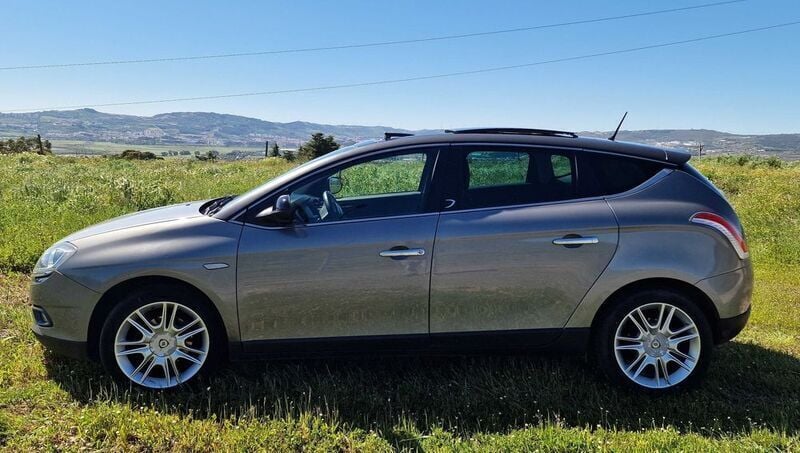 Usado 2010 Lancia Delta Sedan | € 6.000 (Bom preço) - Imagem 1/4