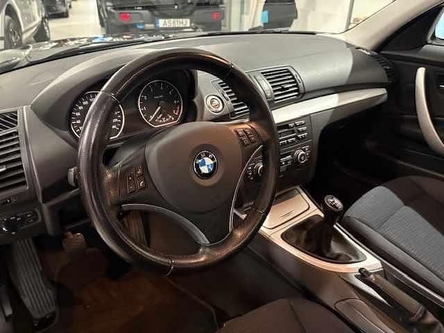 Usado BMW 116 116 HP (85 kW) 2007 Preto Citadino