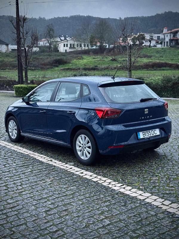 Usado Seat Ibiza 75 HP (55 kW) 2017 Azul