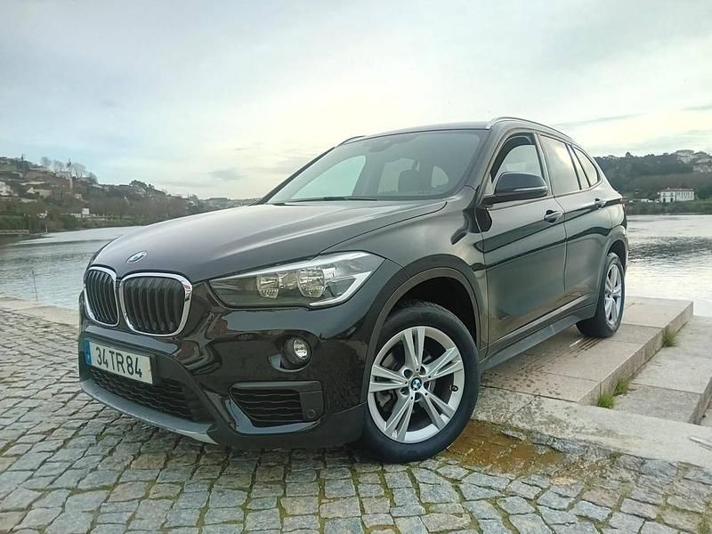 Usado BMW X1 116 HP (85 kW) 2017 Preto SUV