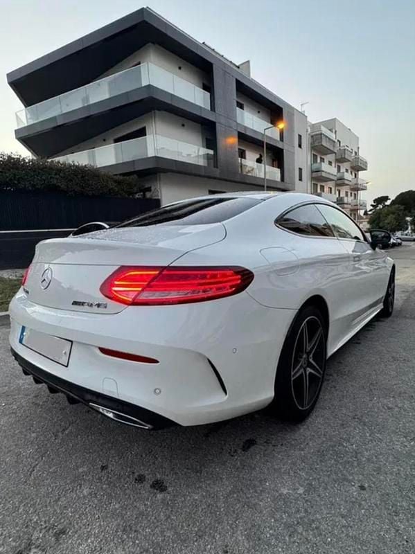 Branco Usado 2018 Mercedes C250 Coupé | € 29.000 (Preço justo) - Imagem 1/4