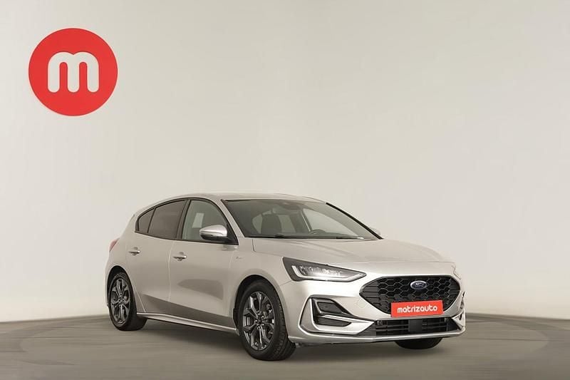 Cinzento Usado 2024 Ford Focus ST-Line X | € 24.499 (Preço justo) - Imagem 1/4