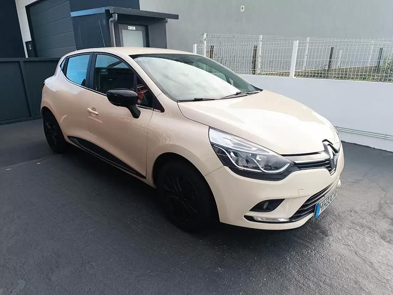 Usado Renault Clio IV LIMITED 90 HP (66 kW) 2017 Bege