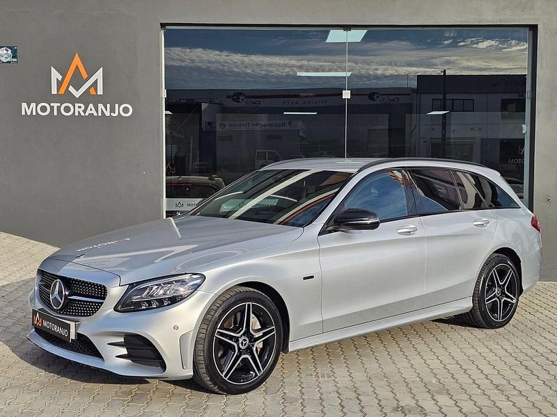 Cinza Usado 2021 Mercedes C300 AMG line Carrinha | € 34.500 (Preço justo) - Imagem 1/4
