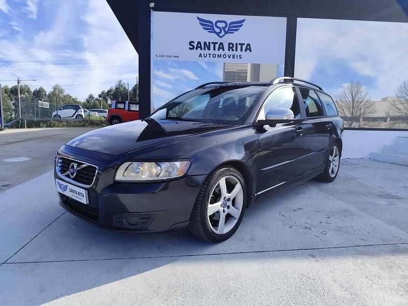 Usado Volvo V50 115 HP (84 kW) 2011 Preto Carrinha
