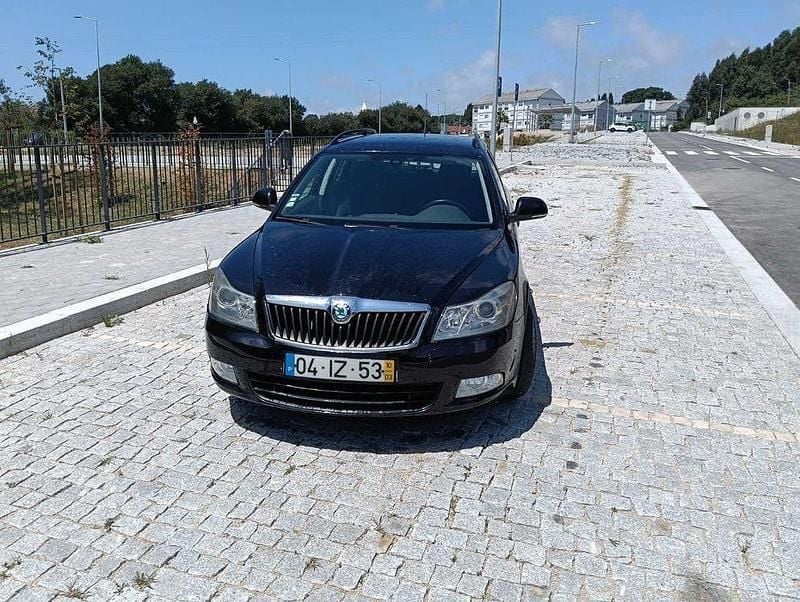 Usado 2010 Skoda Octavia SportLine Carrinha | € 3.950 (Super Preço) - Imagem 1/4