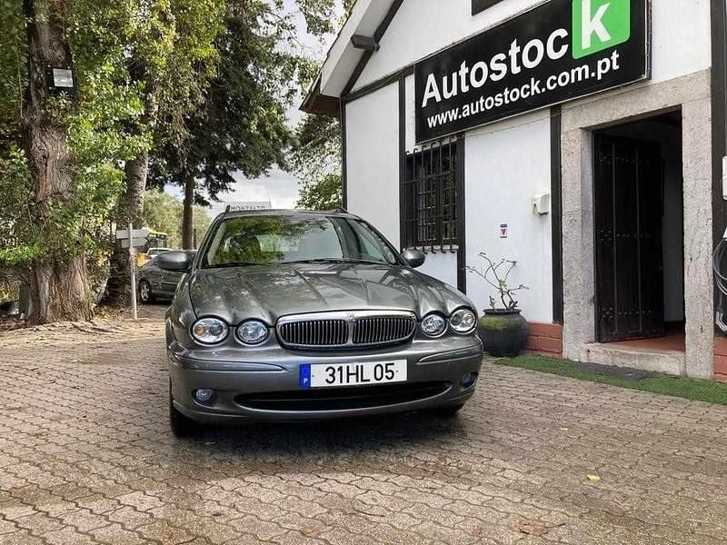 Usado Jaguar X-type Executive 130 HP (95 kW) 2006 Cinzento Carrinha