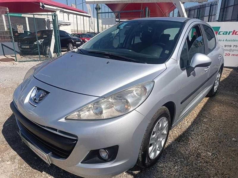 Cinza Usado 2011 Peugeot 207 | € 5.350 (Bom preço) - Imagem 1/4