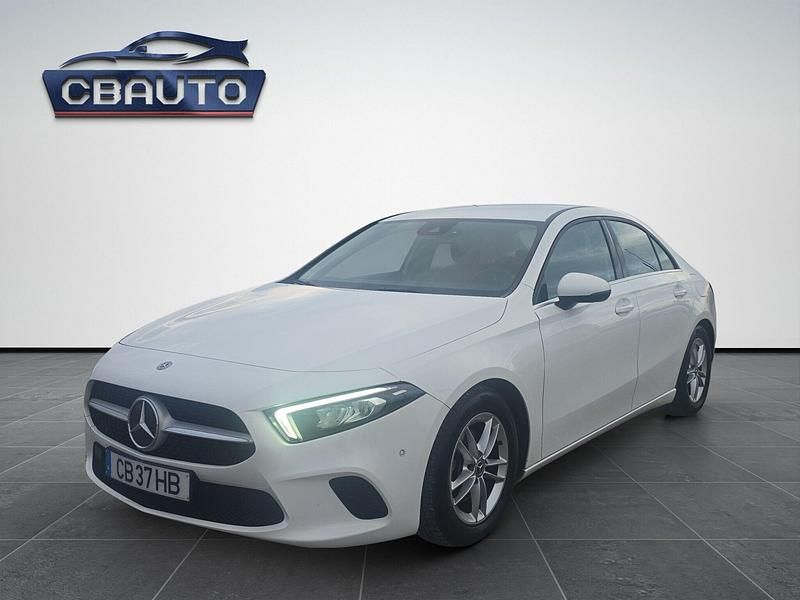 Branco Usado 2020 Mercedes A180 Style Sedan | € 24.490 (Preço justo) - Imagem 1/4