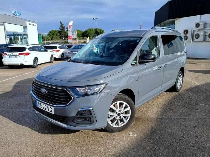 Cinzento Usado 2023 Ford Tourneo Connect Monovolume | € 33.950 - Imagem 1/4