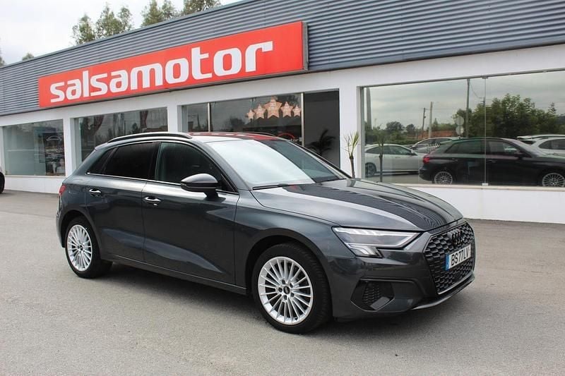 Cinza Usado 2020 Audi A3 Advanced Coupé | € 24.990 - Imagem 1/4