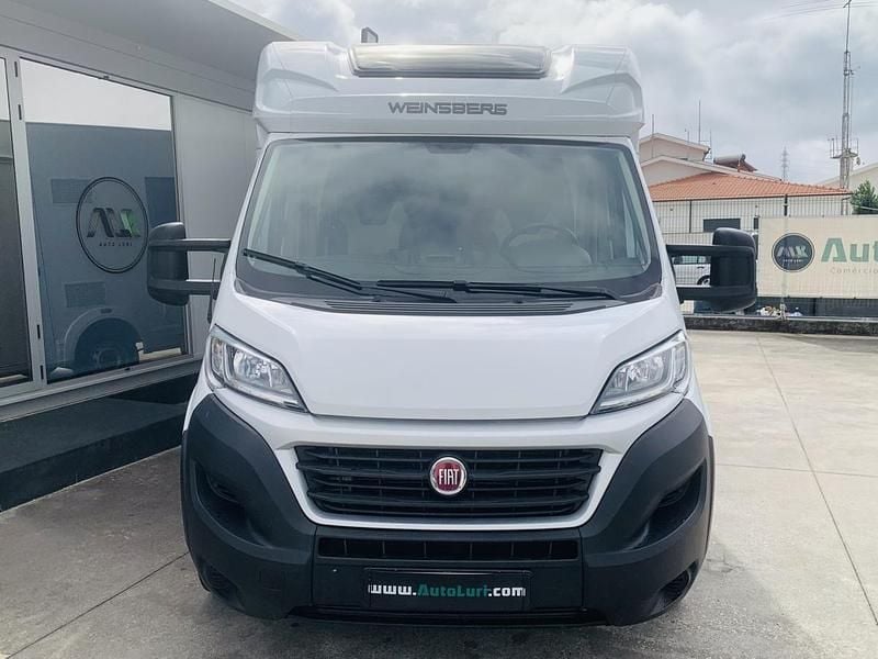 Branco Usado 2021 Fiat Ducato Van | € 59.900 - Imagem 1/2