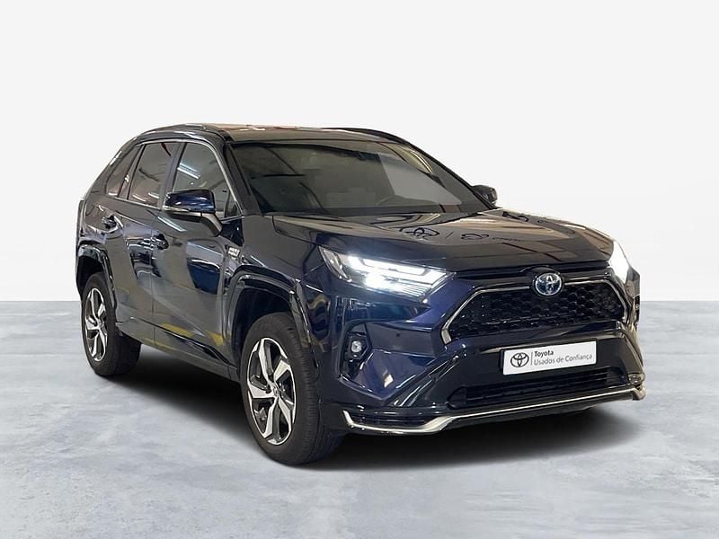 Usado Toyota RAV4 Hybrid Comfort 306 HP (225 kW) 2024 Azul (pintura metalizada) SUV