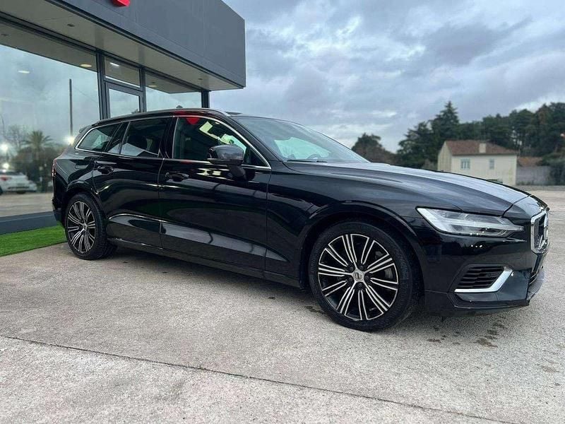Usado Volvo V60 340 HP (250 kW) 2021 Preto Carrinha
