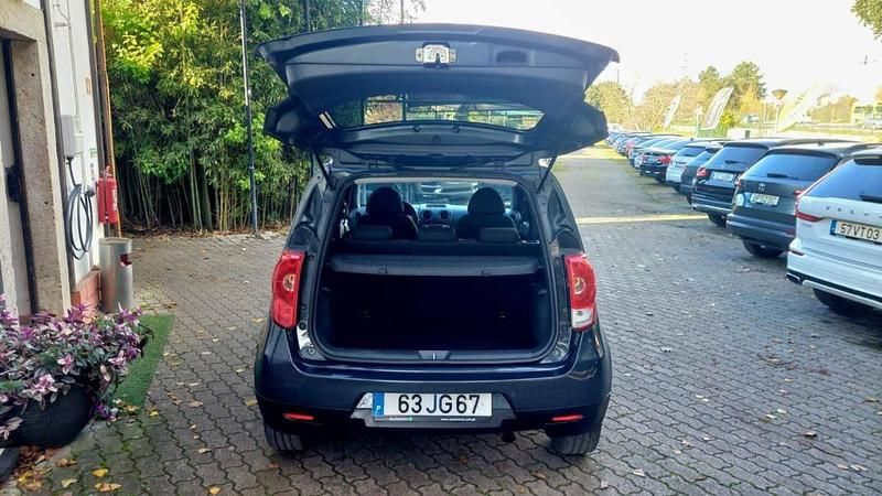 Usado Mitsubishi Colt Invite 75 HP (55 kW) 2010 Cinza