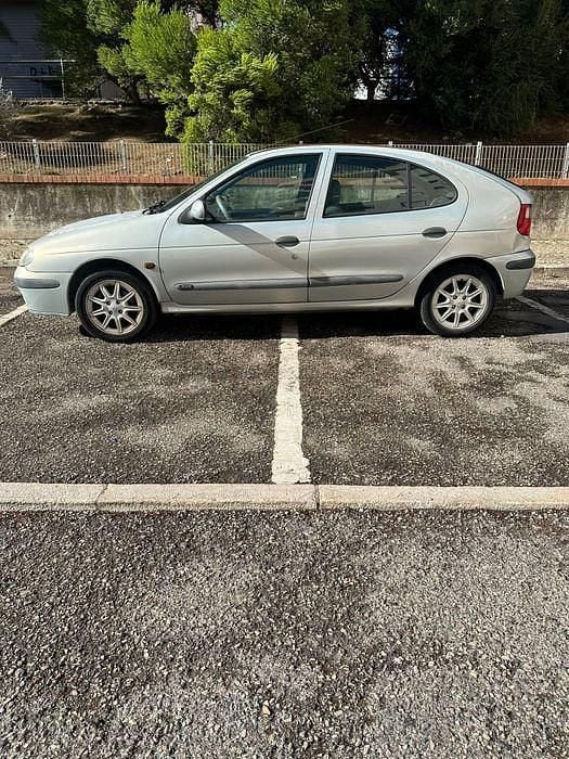 Usado 2000 Renault Mégane Coupé | € 1.250 - Imagem 1/4