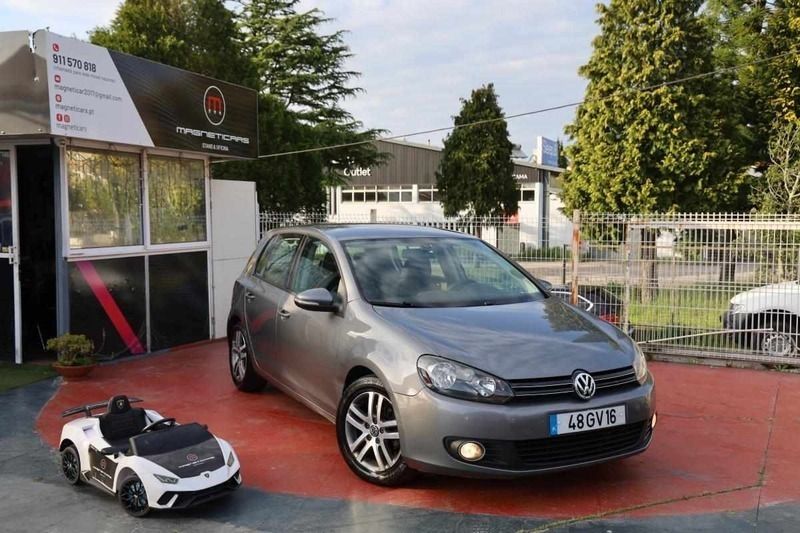 Cinzento Usado 2008 VW Golf VI Citadino | € 9.750 (Preço justo) - Imagem 1/4