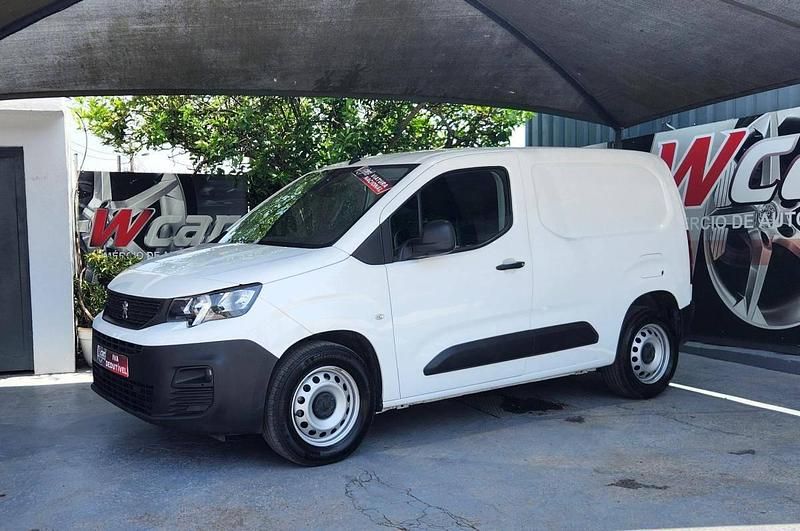 Branco Usado 2019 Peugeot Partner Van | € 13.950 (Preço justo) - Imagem 1/4