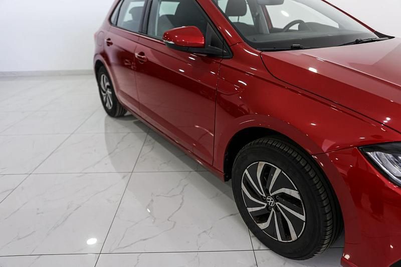 Usado VW Polo Style 95 HP (69 kW) 2023 Vermelho Citadino