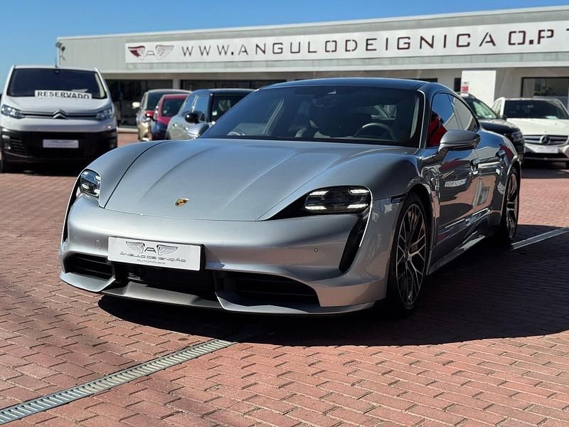Cinza Usado 2020 Porsche Taycan Turbo Sedan | € 79.900 - Imagem 1/4