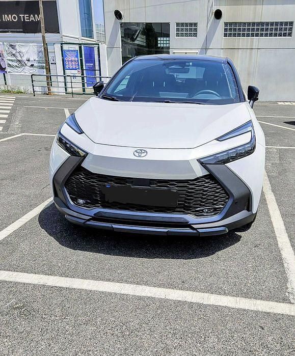 Usado 2024 Toyota C-HR SUV | € 33.000 (Bom preço) - Imagem 1/4