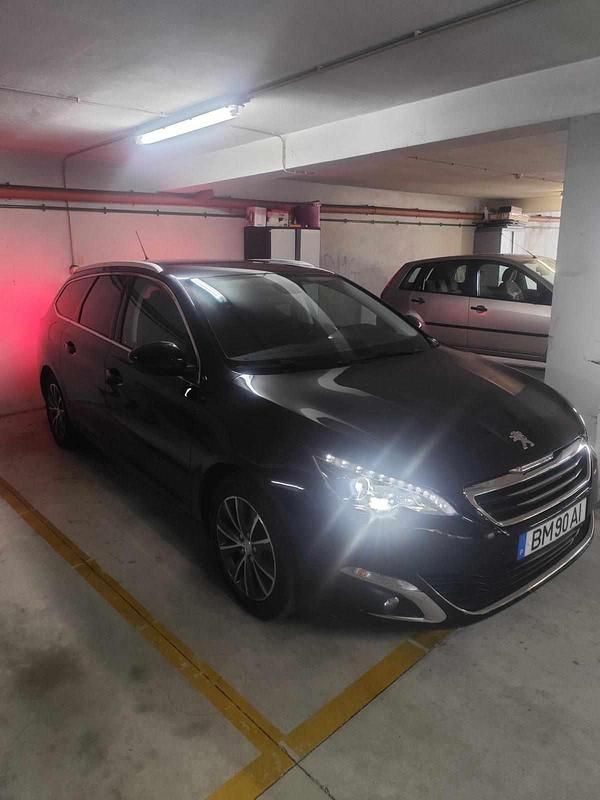 Azul Usado 2014 Peugeot 308 Carrinha | € 8.000 (Bom preço) - Imagem 1/4