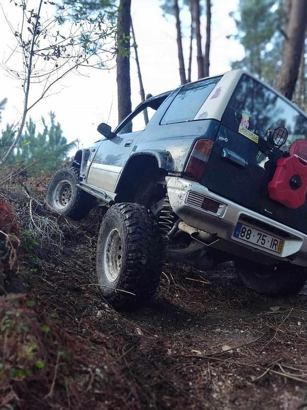Verde Usado 1997 Suzuki Vitara SUV | € 8.500 - Imagem 1/2