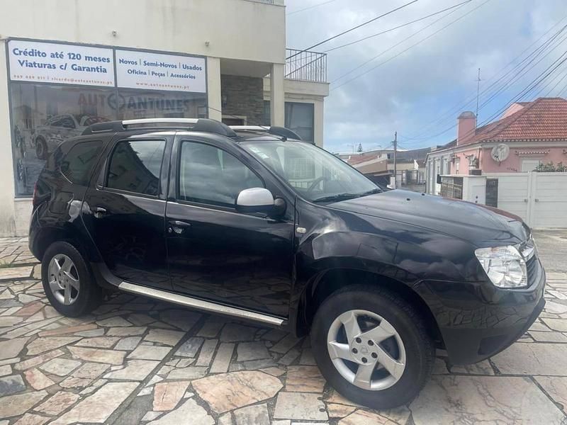 Usado Dacia Duster 110 HP (80 kW) 2012 Preto SUV