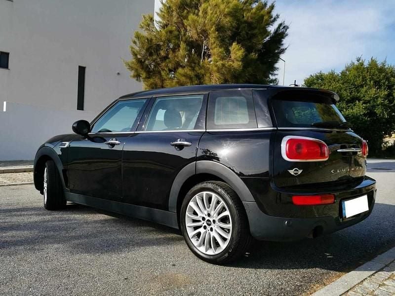 Usado Mini Clubman 102 HP (75 kW) 2017 Preto Carrinha