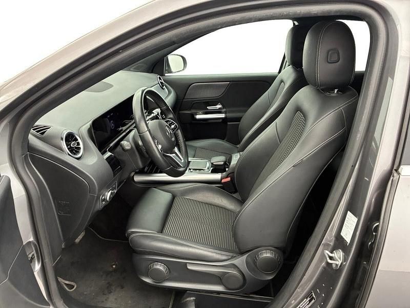 Usado Mercedes GLA200 Business 150 HP (110 kW) 2022 Cinza SUV