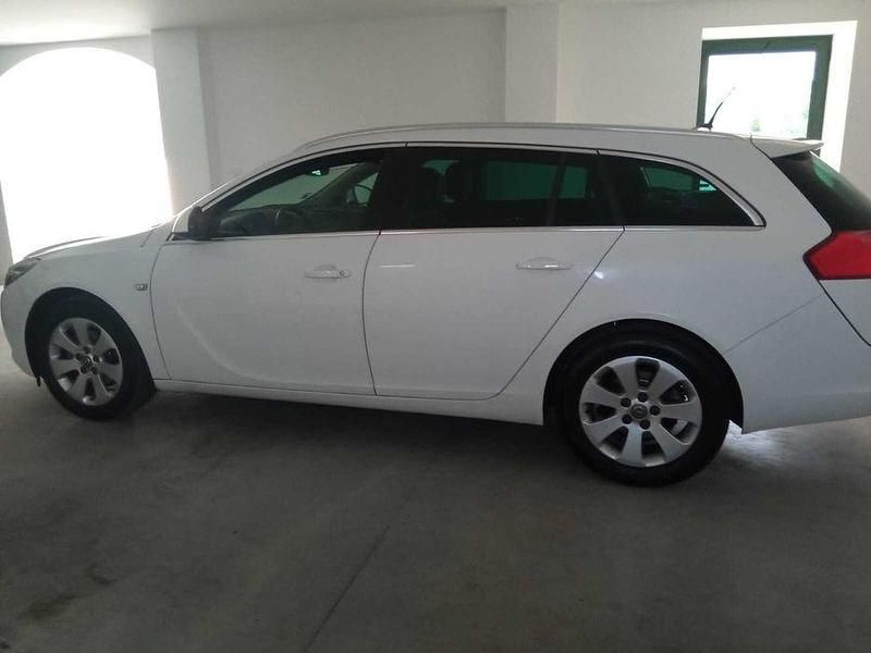 Usado Opel Insignia 130 HP (95 kW) 2013