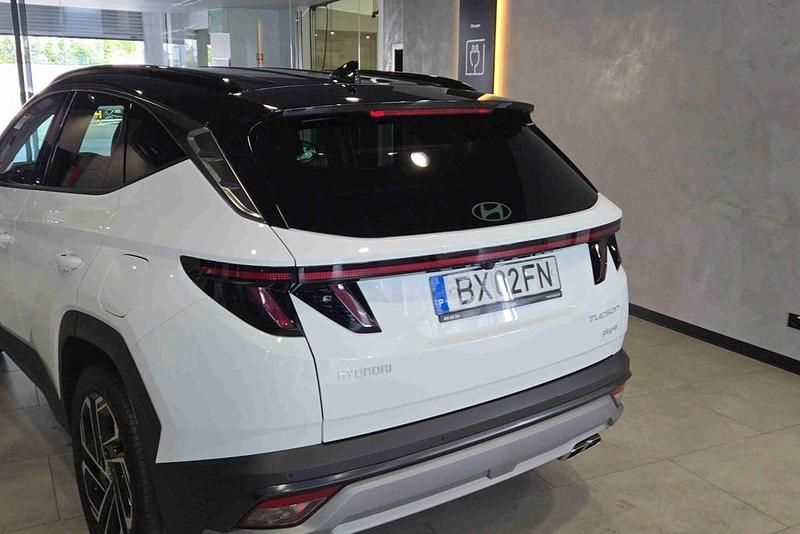 Usado Hyundai Tucson 252 HP (185 kW) 2025 Branco SUV