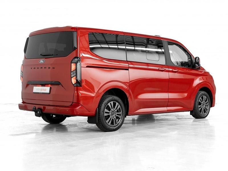Usado Ford Transit Titanium 136 HP (100 kW) 2024 Vermelho Monovolume