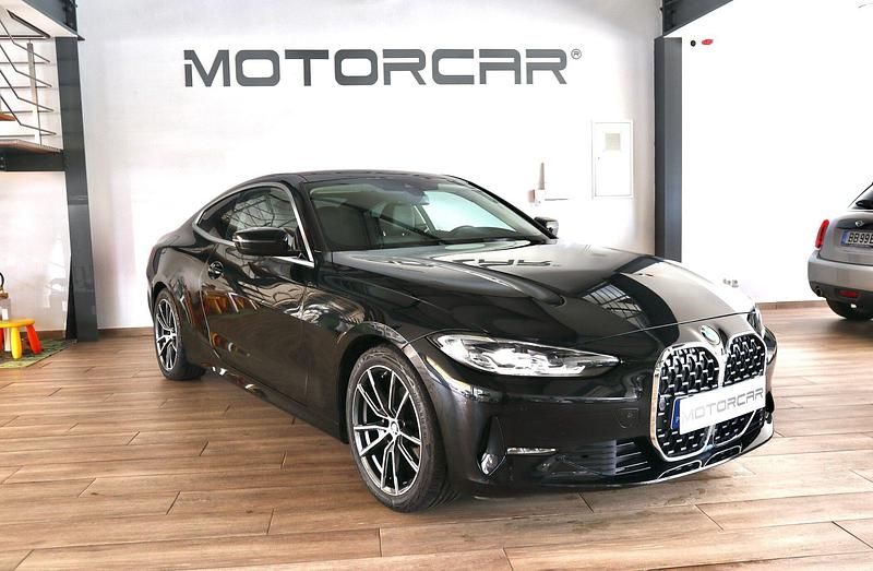 Preto Usado 2020 BMW 420 Sport Line Coupé | € 39.900 - Imagem 1/4