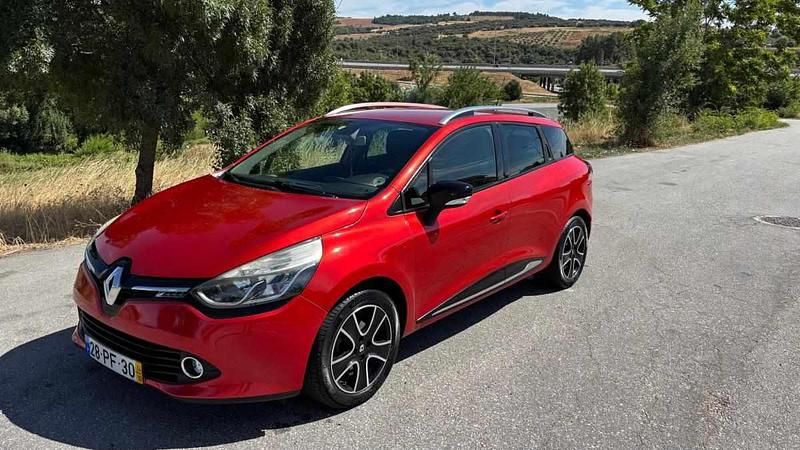 Vermelho Usado 2014 Renault Clio GrandTour Carrinha | € 9.000 (Preço justo) - Imagem 1/4