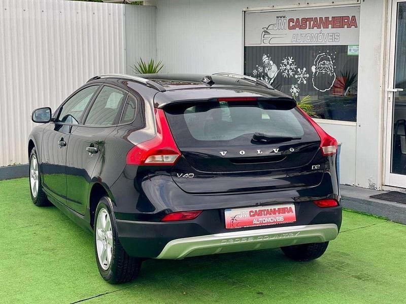 Usado Volvo V40 CC 120 HP (88 kW) 2018 Preto Carrinha