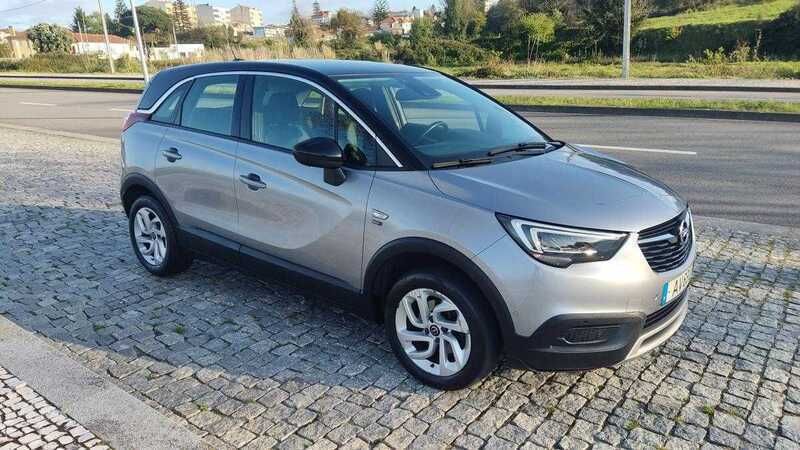 Cinzento Usado 2021 Opel Crossland X Innovation SUV | € 11.000 (Bom preço) - Imagem 1/4