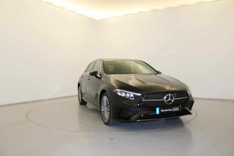 Preto Usado 2024 Mercedes A250 Citadino | € 39.990 (Preço justo) - Imagem 1/4