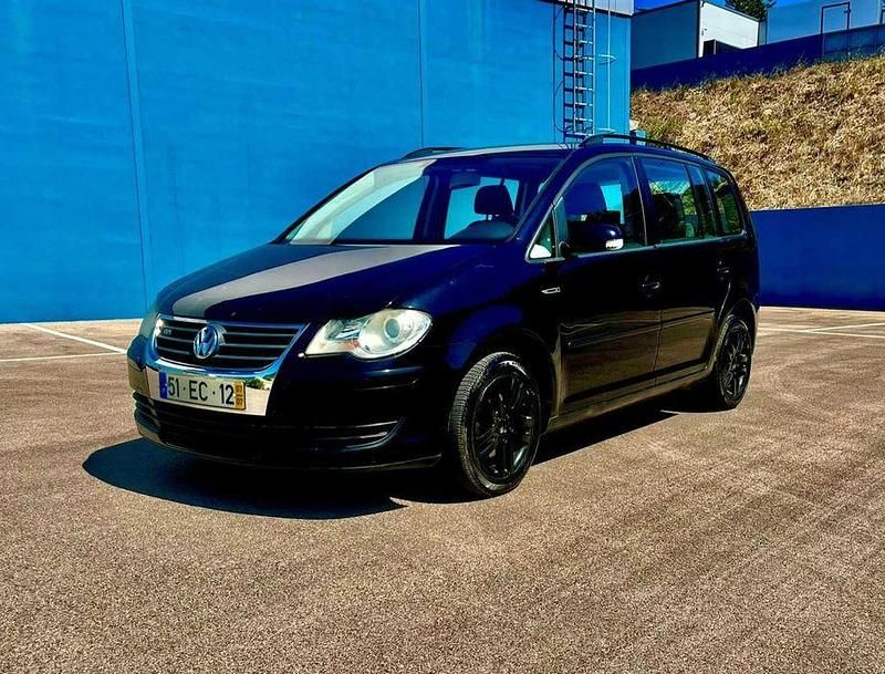 Usado 2007 VW Touran Monovolume | € 5.990 - Imagem 1/4