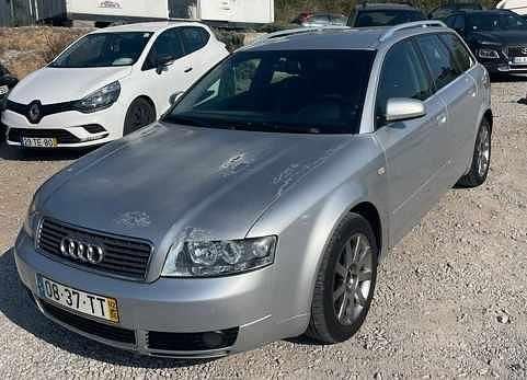 Cinzento Usado 2002 Audi A4 Sedan | € 4.500 (Bom preço) - Imagem 1/4