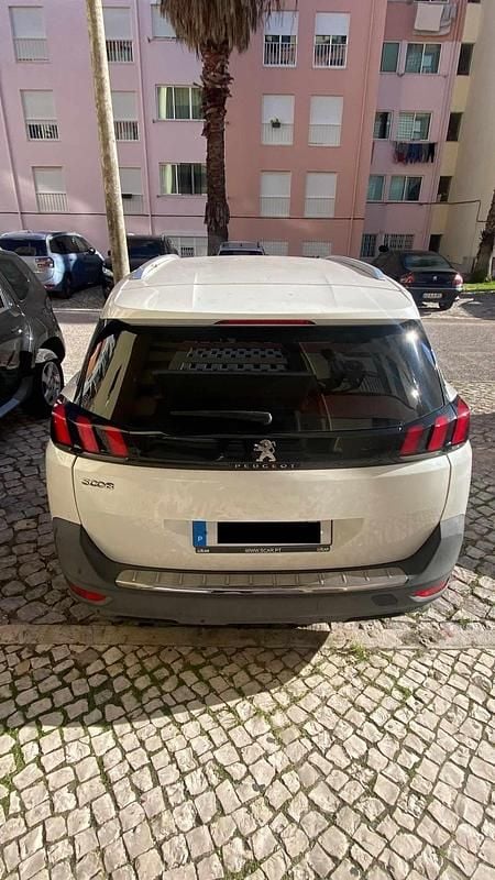 Usado Peugeot 5008 120 HP (88 kW) 2017 Branco Citadino